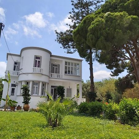 Tower Traditional Pool Villa Kremastí Exteriér fotografie